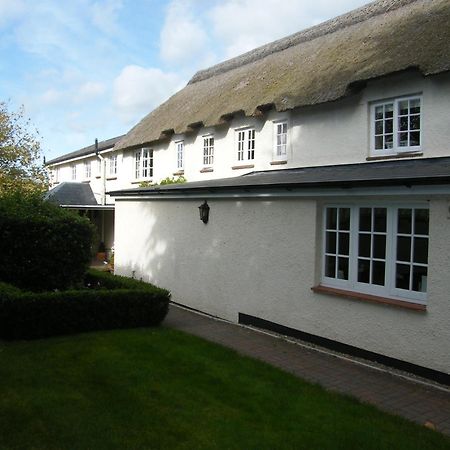 Tumbling Weir Hotel Ottery St Mary Kültér fotó