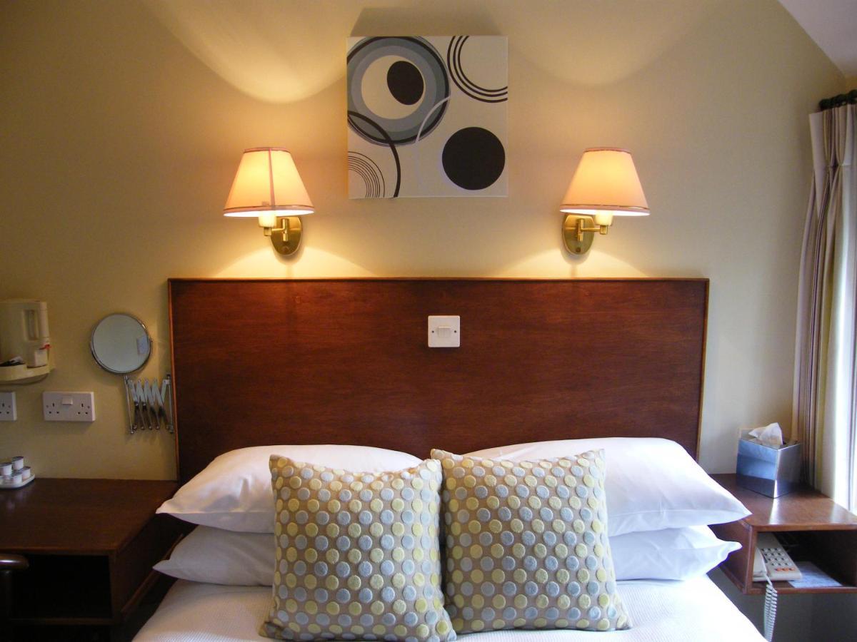 Tumbling Weir Hotel Ottery St Mary Kültér fotó