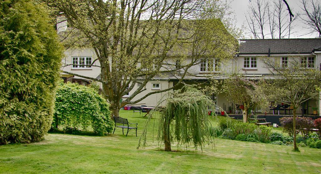 Tumbling Weir Hotel Ottery St Mary Kültér fotó
